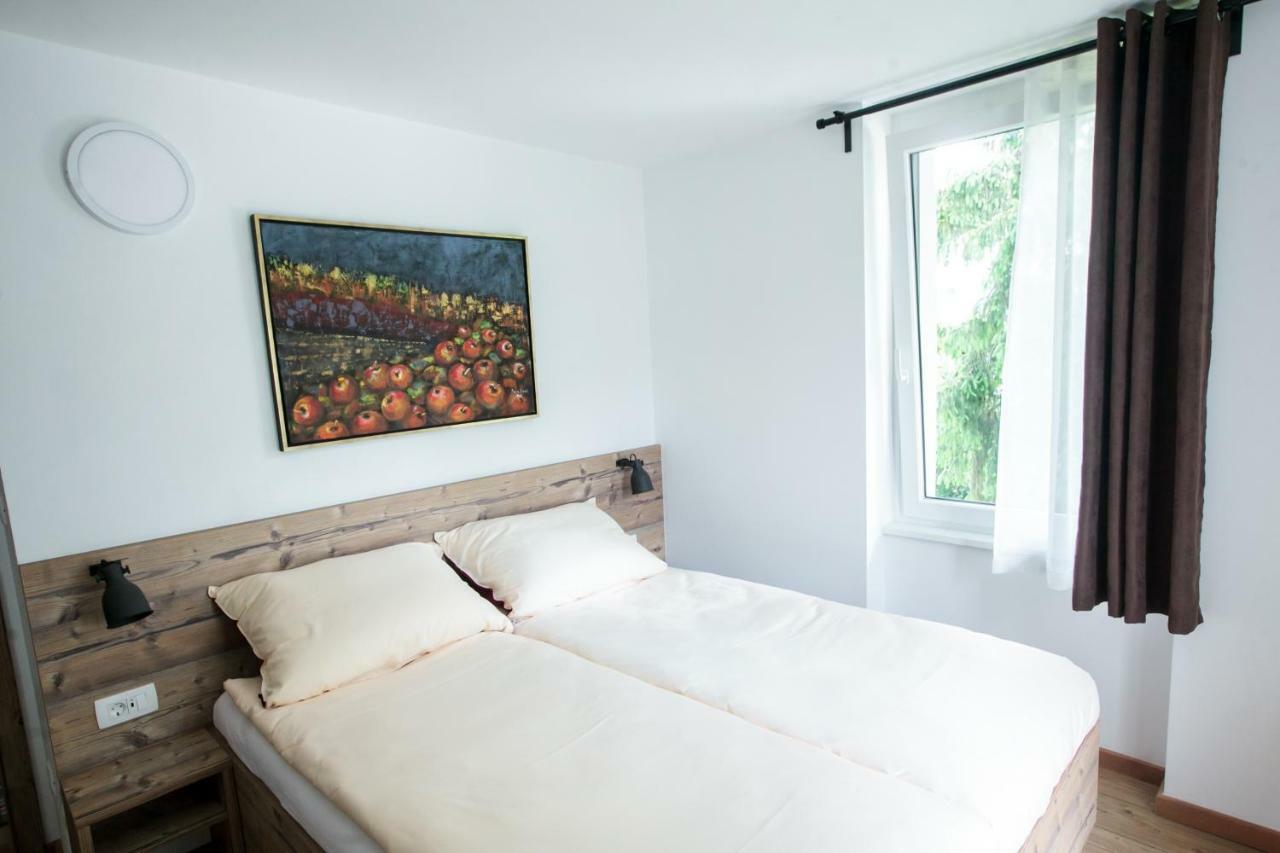 Hisa Poljana Rooms Prevalje Eksteriør bilde
